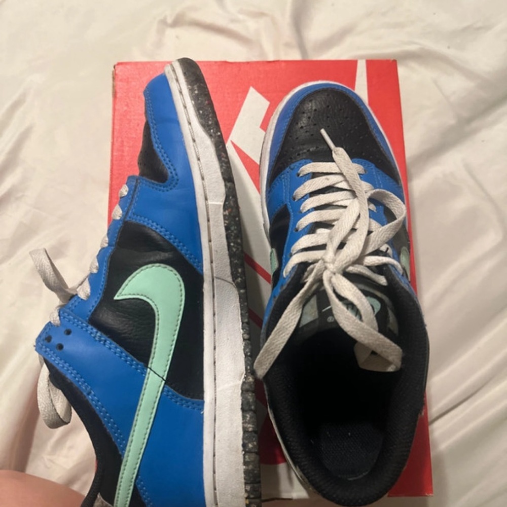 Nike dunk low se 6Y